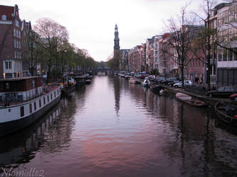 Purple reflect on Prinsengracht