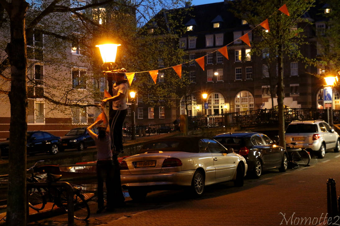 Preparing Queen's Day by Momotte2
