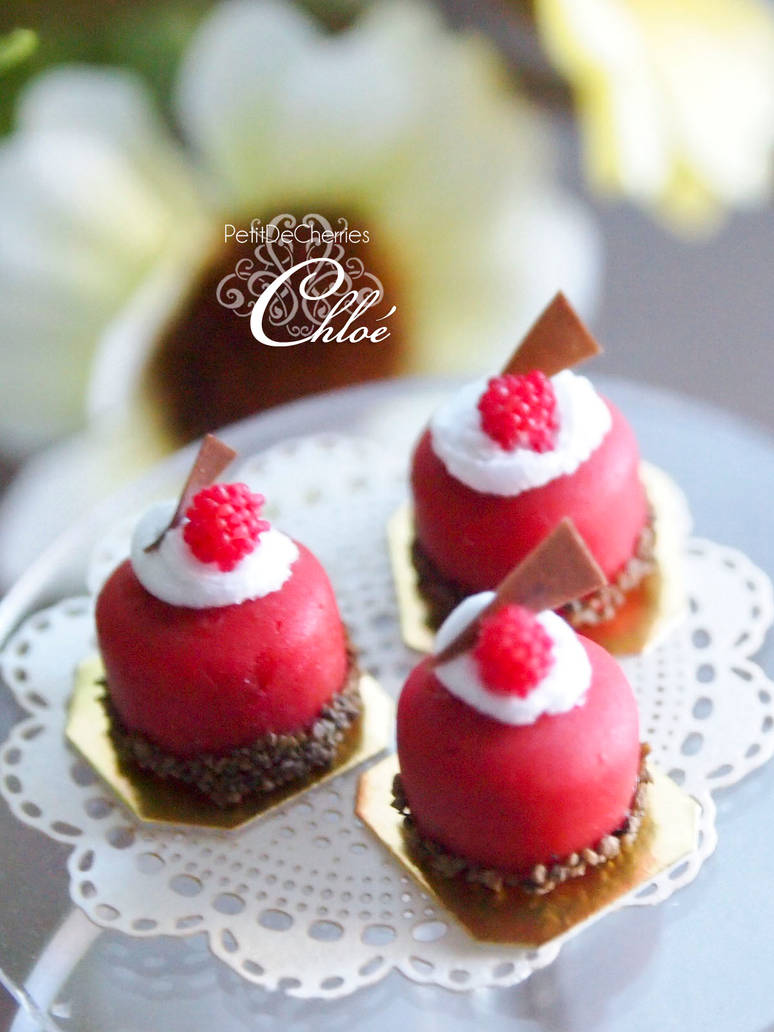 Chloe Raspberry chloe-RaspberryCake collection by PetitDeCherries on DeviantArt