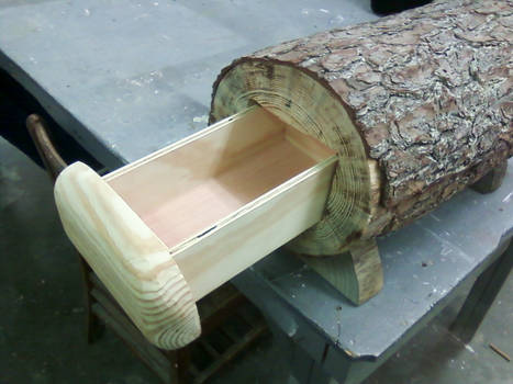 Log chest 2