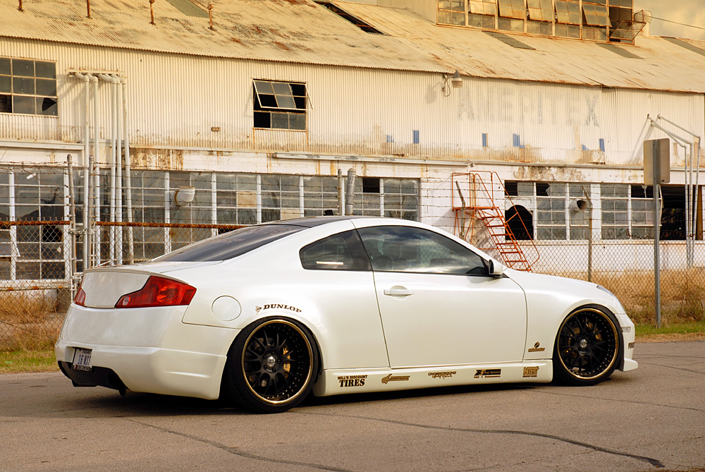 pearl_white_infiniti_g35_by_datsunfreak. 