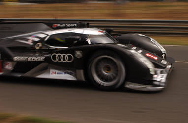 Audi R18 at Le Mans 2011 by DaveAyerstDavies