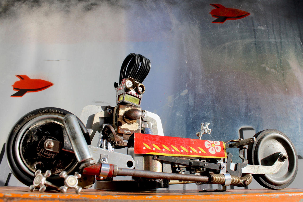 RoboRacer by MartinTheRobotMan on DeviantArt