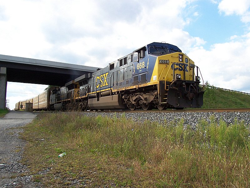 CSX AC6000W's Underway