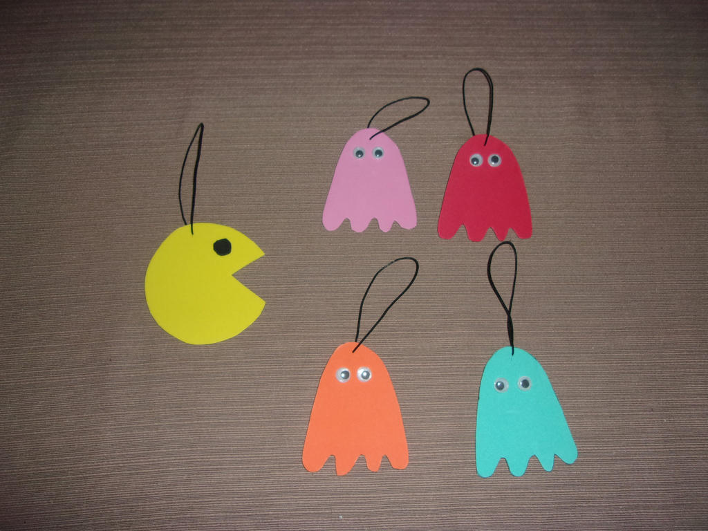 Pac Man vs the Ghosts by michiganj24 on DeviantArt