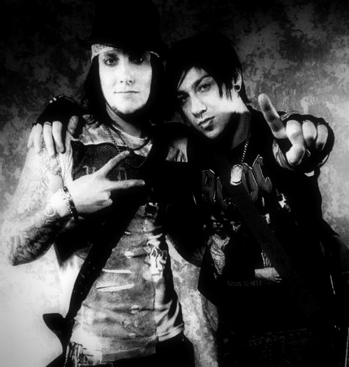 Syn And Zacky A7X