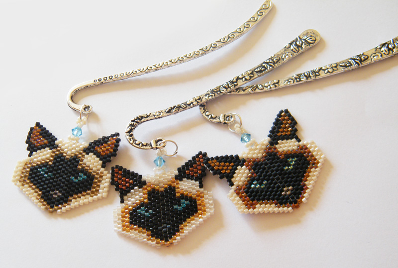 Beaded siamese cats bookmarks with Swarovski