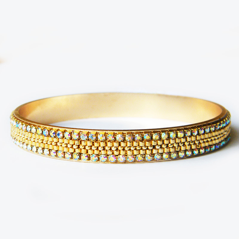 Gold treasure bangle bracelet by Sol89
