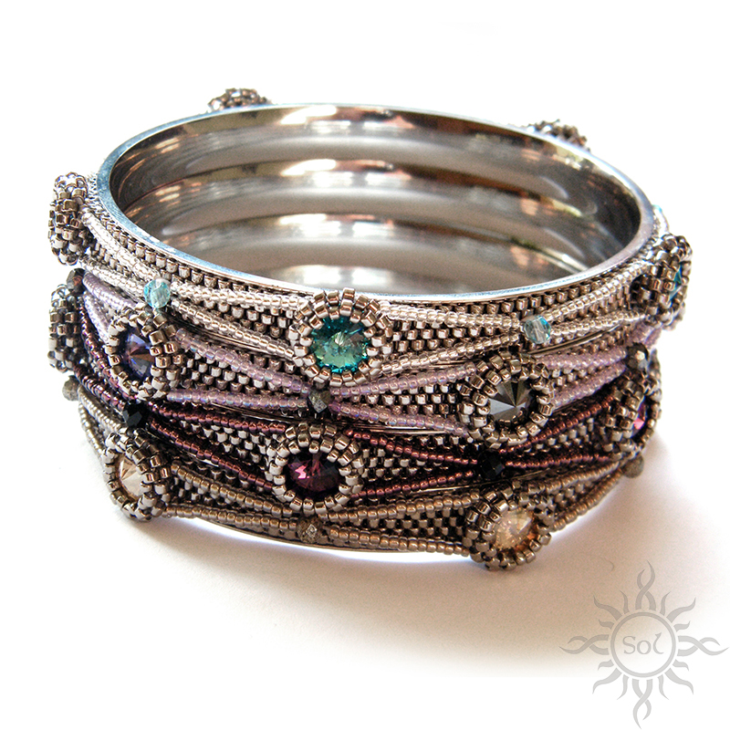 Shining bangle bracelets