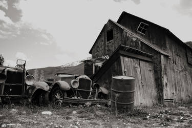 Old Cars, Old Barn