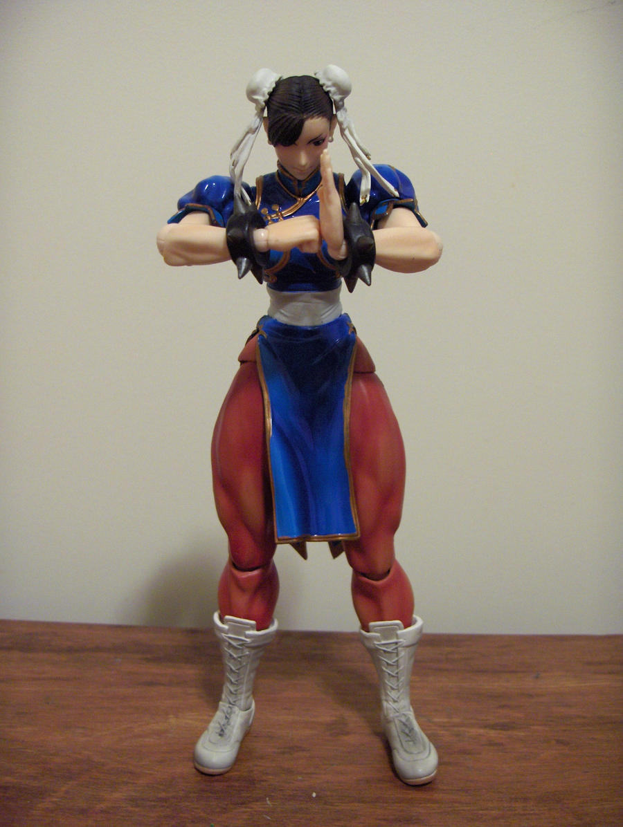 Chun-Li Play Arts Kai