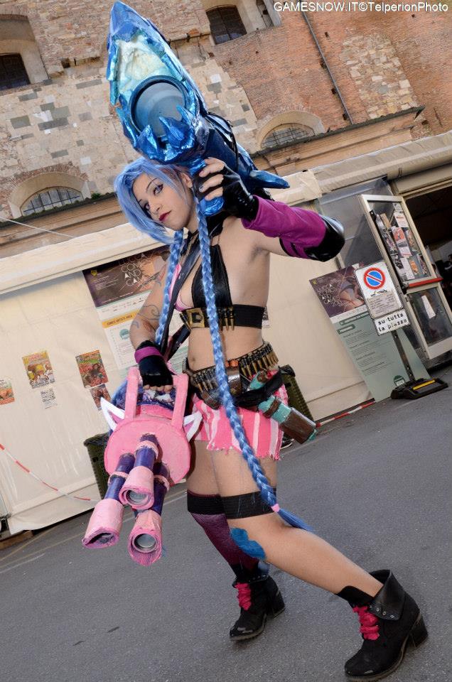 Jinx Cosplay LoL