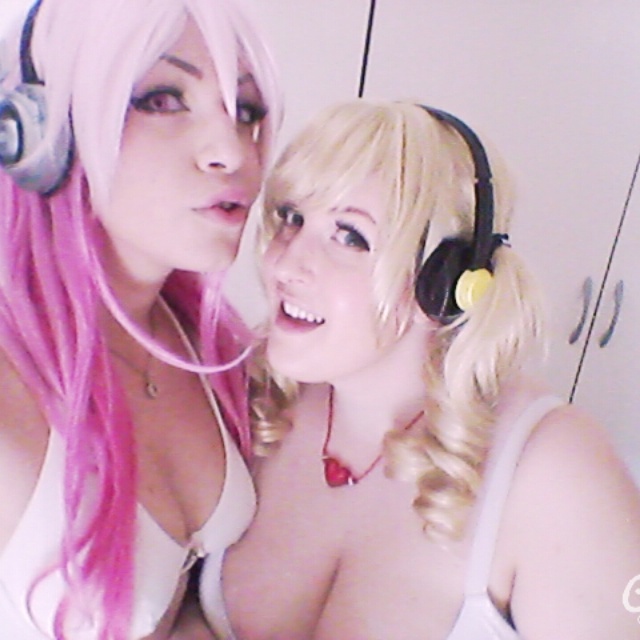 SUPER SONICO AND SUPER POCHACO