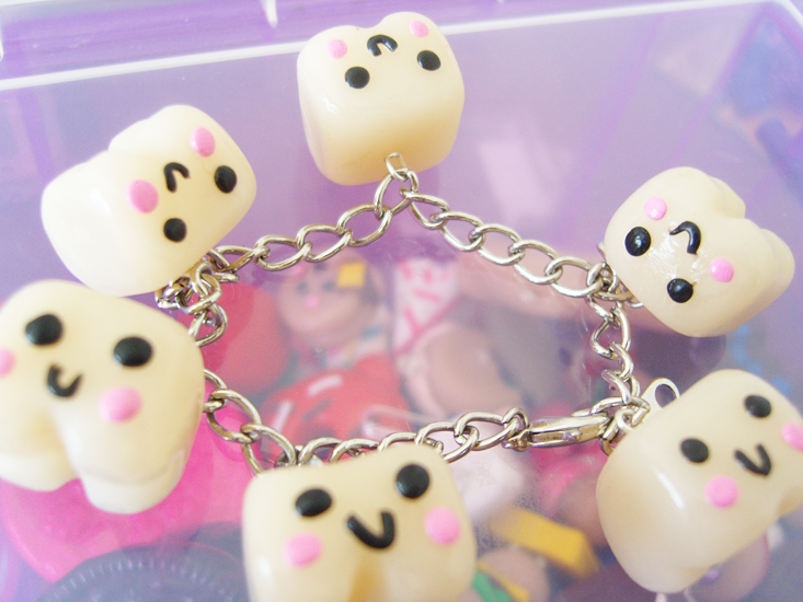 Smiley Teeth Bracelet