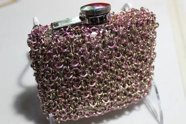 Chainmaille Wrapped Flask Champagne + Light Pink