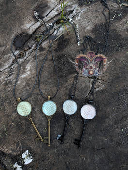Jumbo Key - Snakeskin Pendants