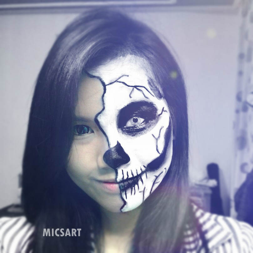 Half Skull Make Up