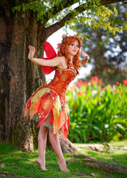 Autumn's fairy 4 by LadyGiselle
