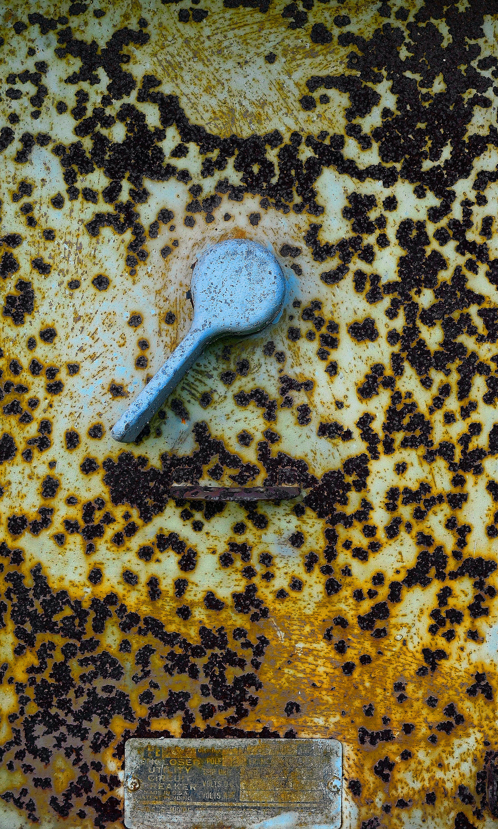 rusted electrical box/handle