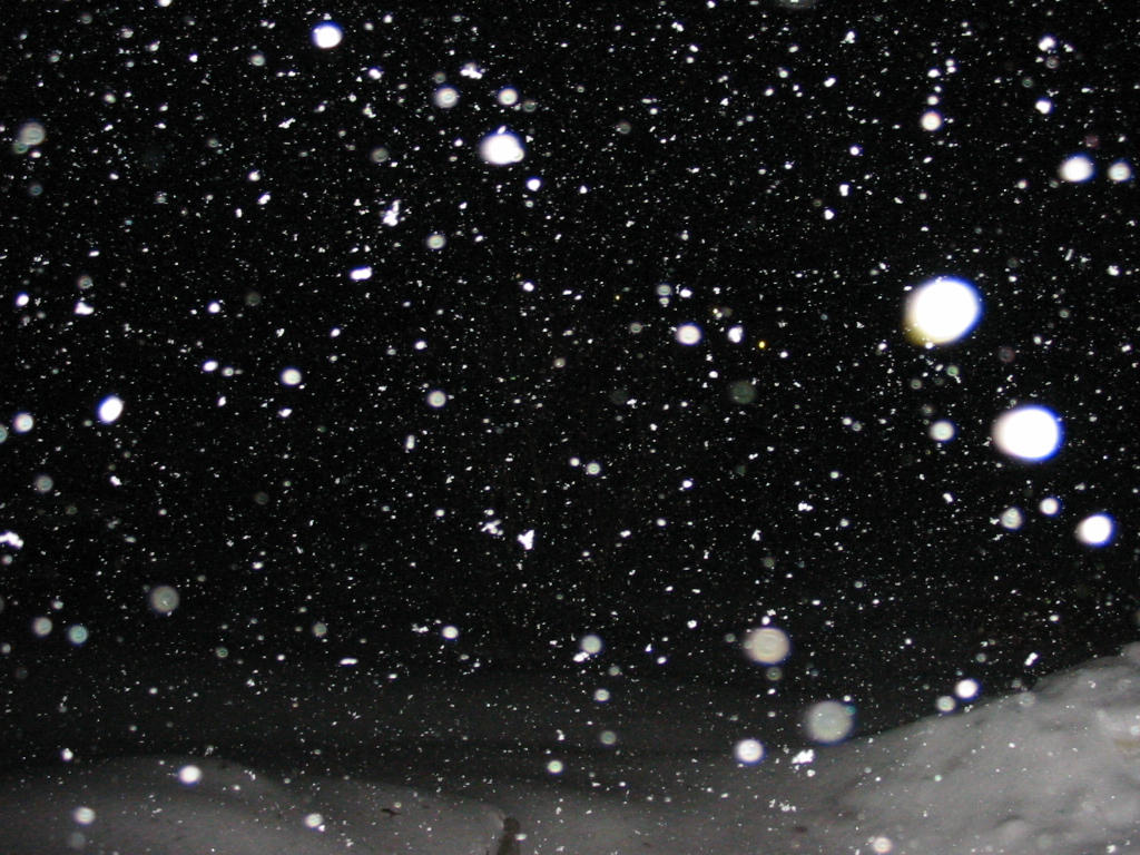 Падает снег на звонок. Падающий снег. Снег идет. Хлопья снега. Снег для фотошопа.