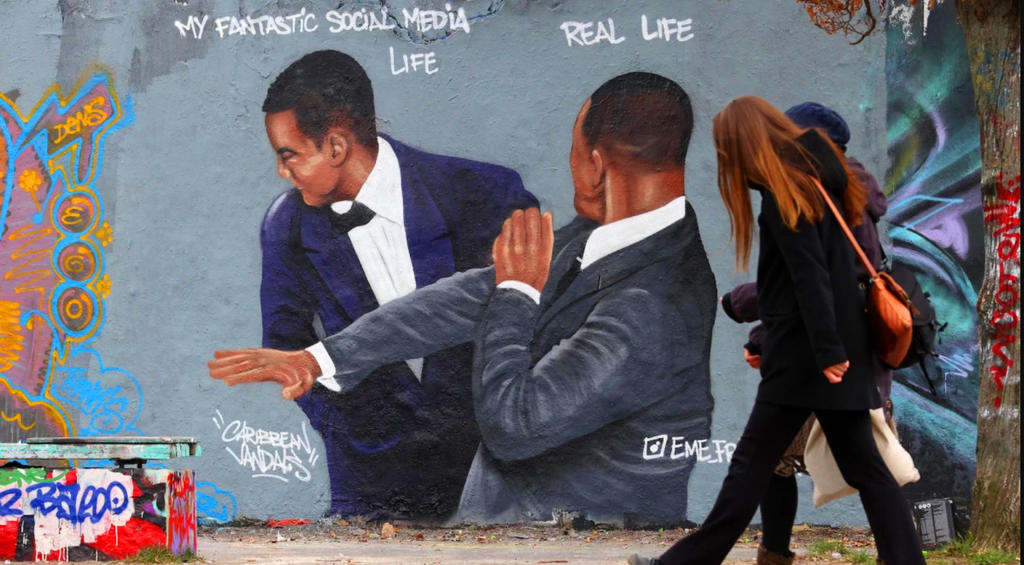 The Slap...Even in Graffiti LOL by darkriddle1 on DeviantArt