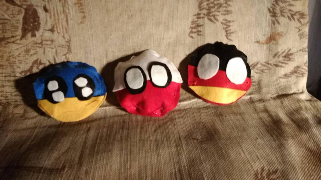 Avoir Images A Little Countryballs Ukraine Poland And Germany By Kyaan23 On le plus cool par