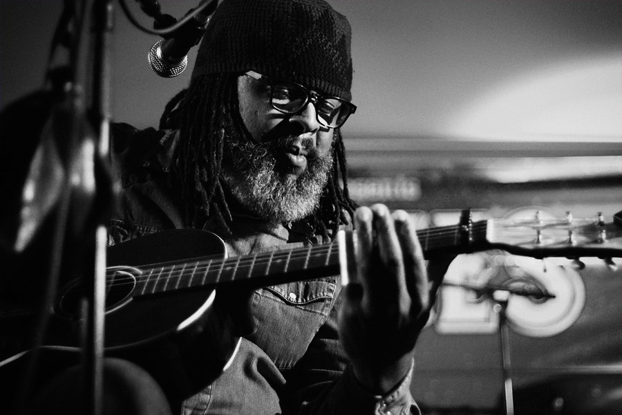 Lahti - 140412 - Alvin Youngblood Hart