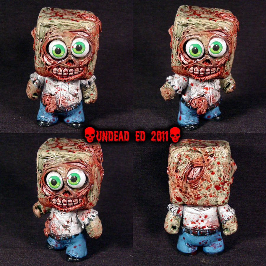 Zombie Dunny Square head Figur by Undead-Art