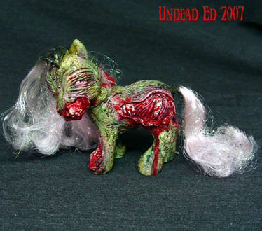 My little ZOMBIE Pony  OOak