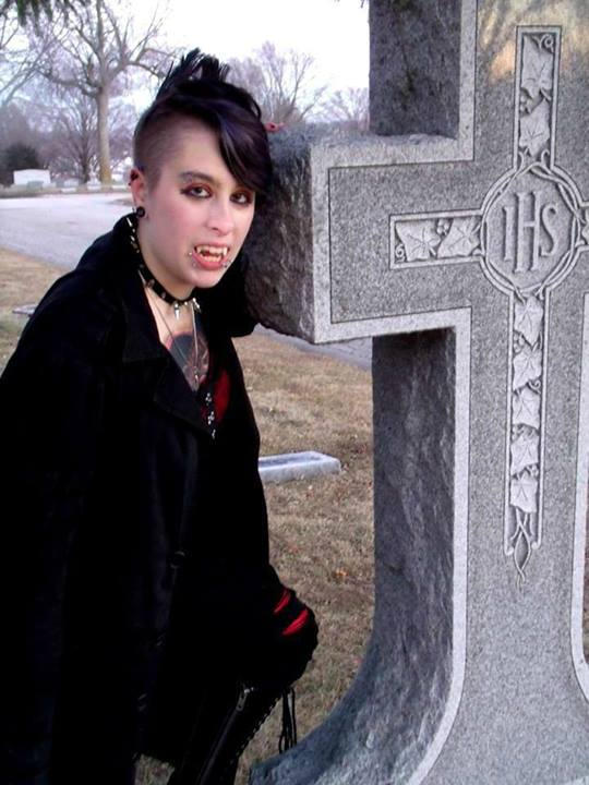 Vampire Photoshoot Modelling 4 by KeketMorlock on DeviantArt