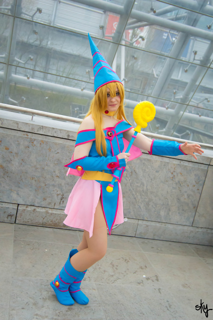 Dark Magician Girl Cosplay