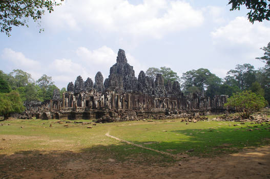 Facing the Distant Temple