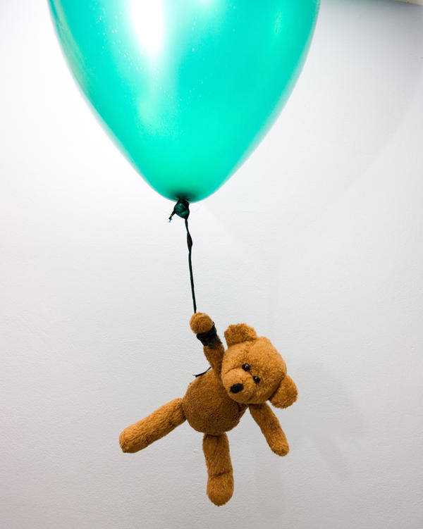teddy bear flying balloon