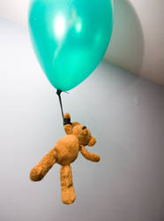 teddy bear flying balloon 2