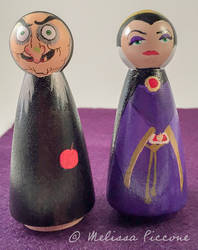 Snow White Evil Queen Old Had peg dolls