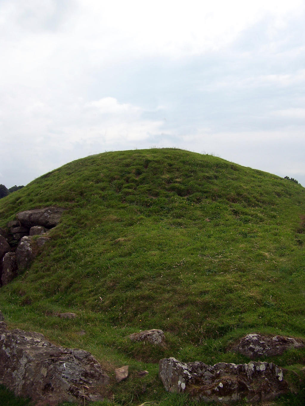 A Rather Large Hill by Mourge-stawk