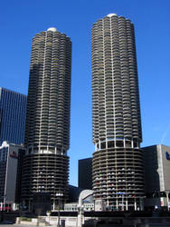 Chicago - A Strange Building