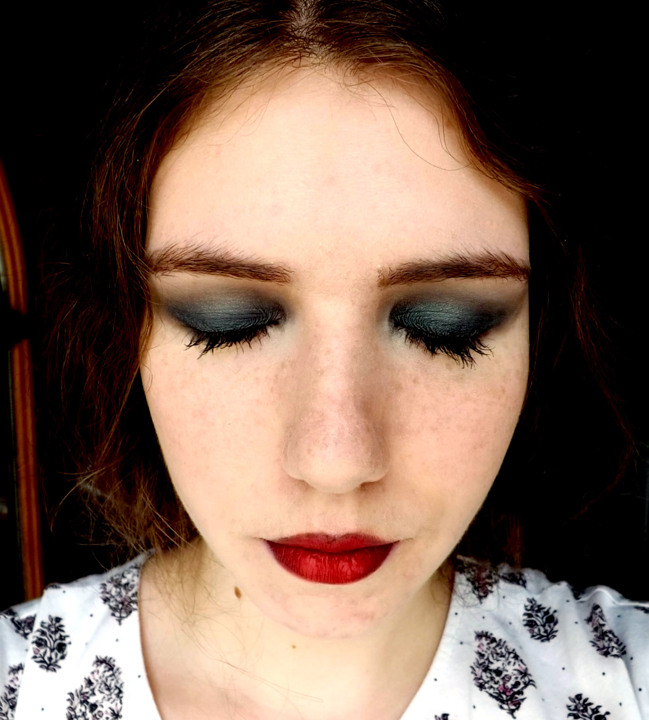 Modernized 20's make up look (2)