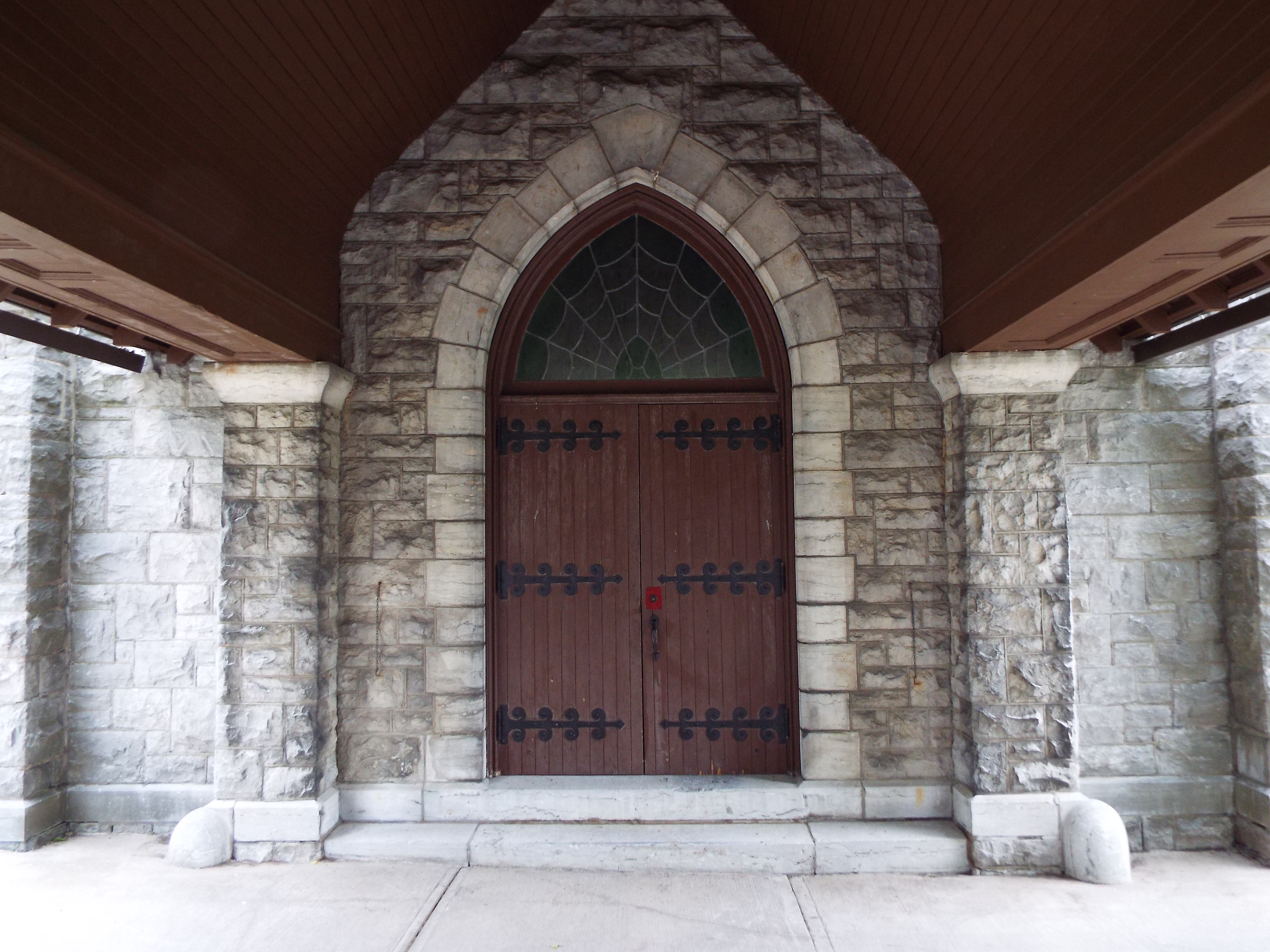Lakeview Mortuary Chapel Entrence