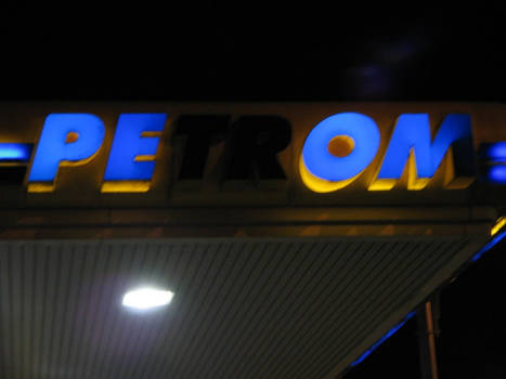 PETROM e... PE  OM