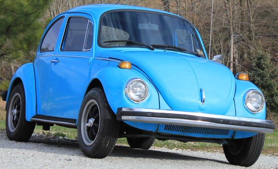 Blue 1976 Volkswagon 01