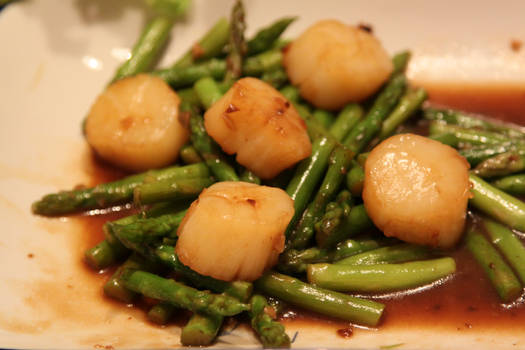 Scallop With Asparagus