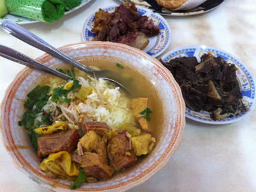 Soto Daging Rampal