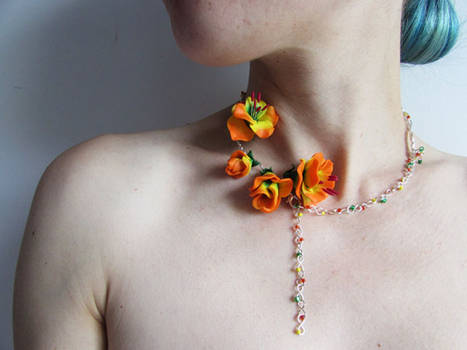 Necklace with flowers