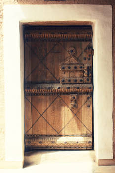 Al-Musmak: Door