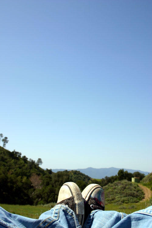 flying feet by RandomlyAlone on DeviantArt