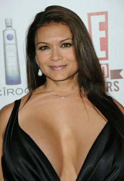 Nia peeples tits.