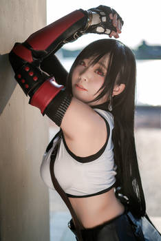 Tifa Lockhart (2) by Koyuki