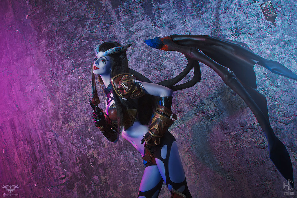 Queen of Pain - by MightyRaccoon by LetzteSchatten-stock