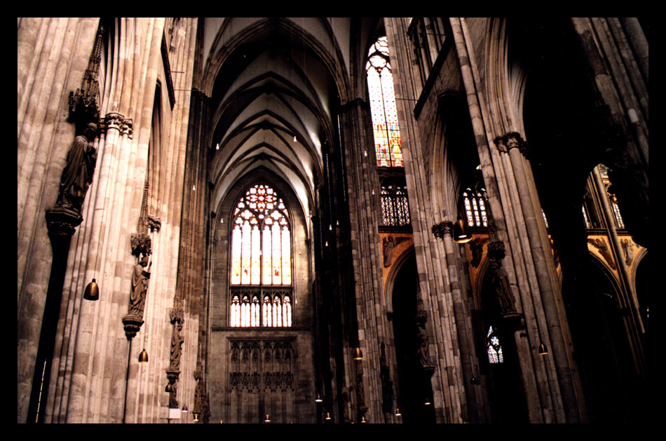 Inside Kolner Dom v2